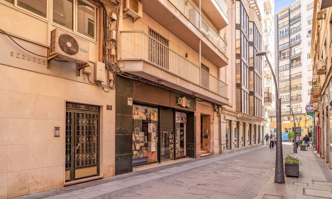 Almeria Centro Apartment | 3 bedroom amazing apartment in Almeria