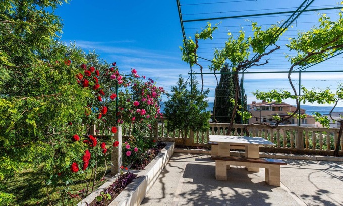 Duce Apartment | 3 bedroom amazing apartment in Duce