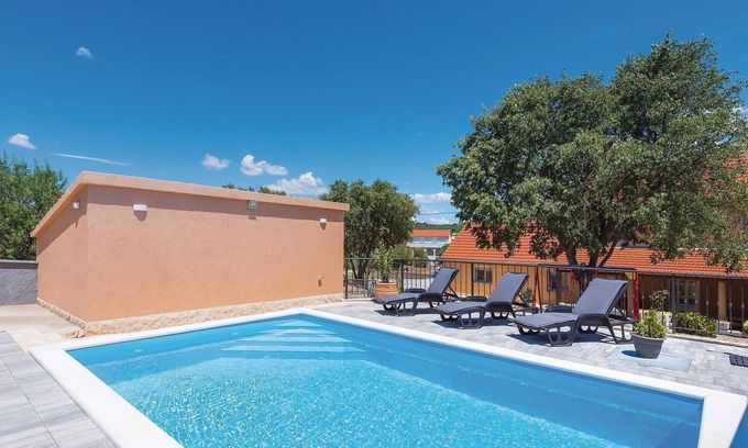 Bilice House | 3 bedroom amazing home in Bilice
