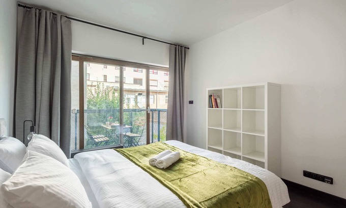 Karlin Apartment | 3 bedroom apartment near center of Prague