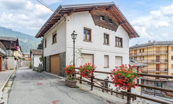 Brusson House | 3 bedroom awesome home in Brusson AO
