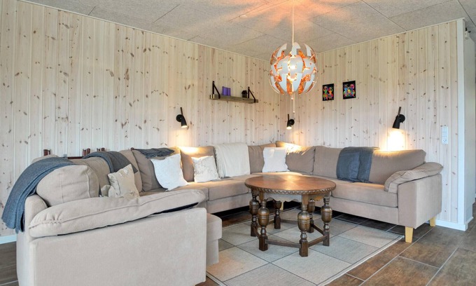Bork Havn House | 3 bedroom awesome home in Hemmet