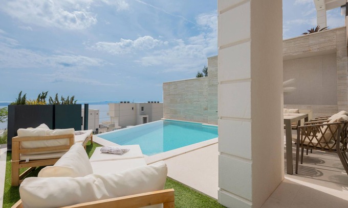 Veliko Brdo House | 3 bedroom beautiful home in Makarska