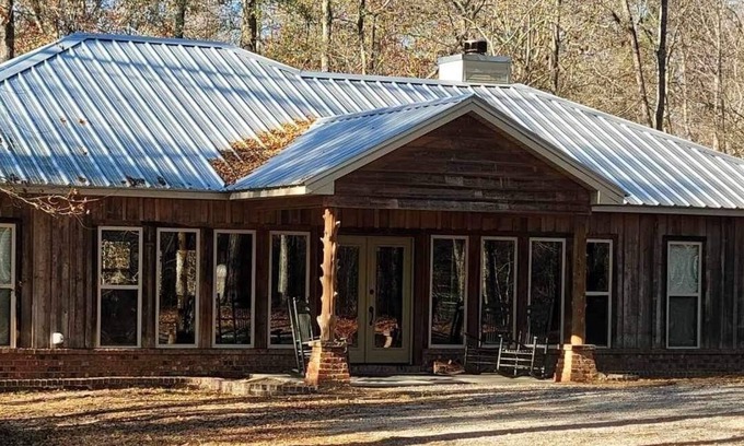 Grady Cabin | 3-bedroom cabin is a quiet, secluded woods in south Montgomery county.