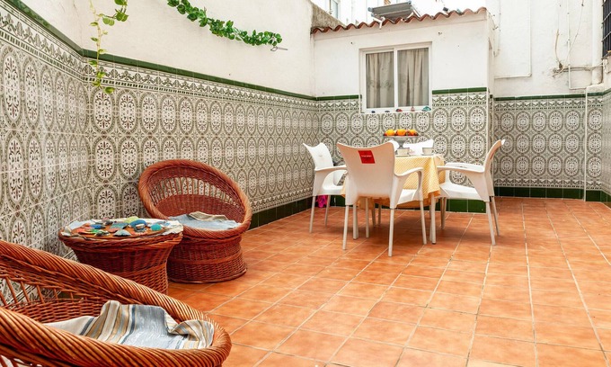 Valbueno Apartment | 3 bedroom cozy apartment in Huelva