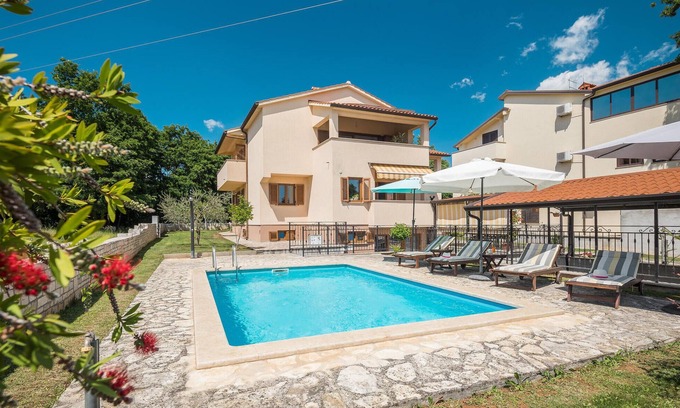 Kadumi Apartment | 3 bedroom cozy apartment in Porec
