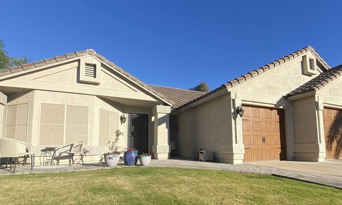 Val Vista Lakes House | 3 Bedroom Gilbert Home