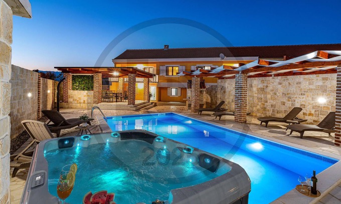Novigrad House | 3 bedroom gorgeous home in Pridraga