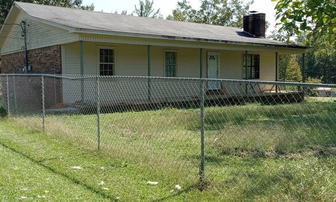 Corinth House | 3-bedroom house in awesome Corinth with WiFi, AC. No cleaning fees