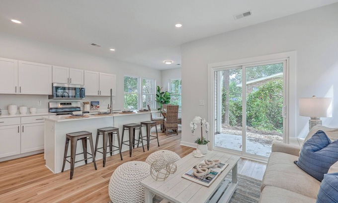 Hanahan House | 3-bedroom house in charming Hanahan. New Construction very close to Park Circle