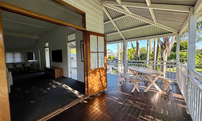 Bulimba House | 3 Bedroom House in heart of Bulimba