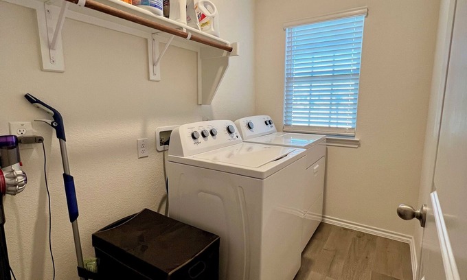 Lavon House | 3-bedroom house in welcoming Lavon with WiFi, AC