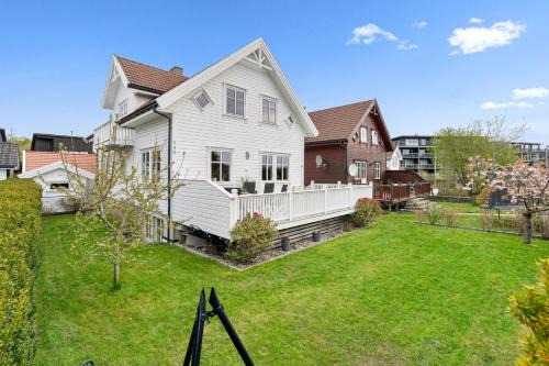 Sola Villa | 3 Bedroom House Near Stavanger for ONS 2024