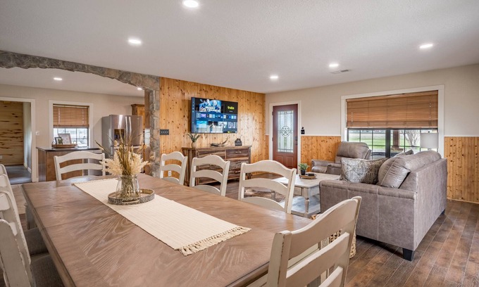 Bryan House | 3 Bedroom House w/Outdoor Entertainment Area & Horse Accommodations