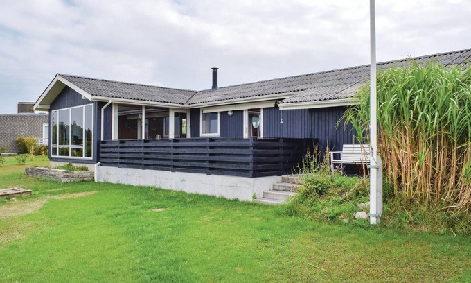 Skødshoved Strand House | 3 bedroom lovely home in Knebel