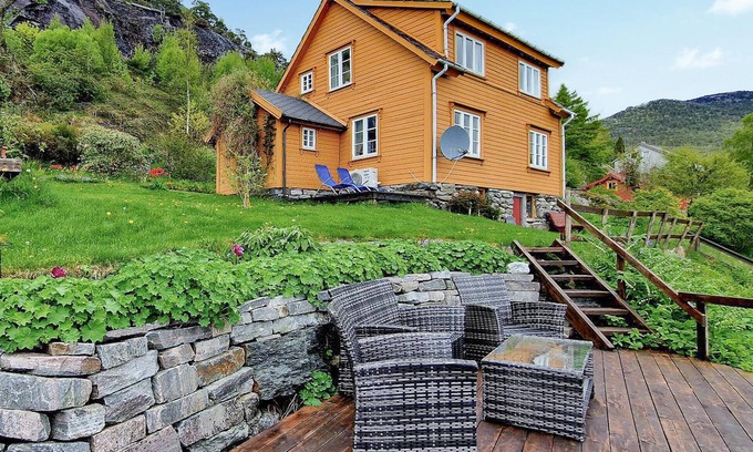 Kvinnherad House | 3 bedroom lovely home in Valen