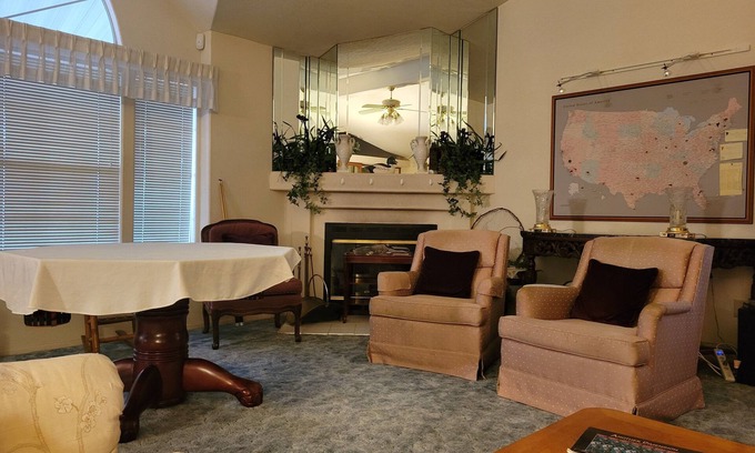 Porterville House | 3-bedroom mobile home in charming Porterville with WiFi, AC