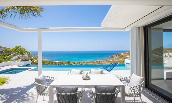 Cole Bay Villa | 3 Bedroom Modern Villa , Ocean Royal