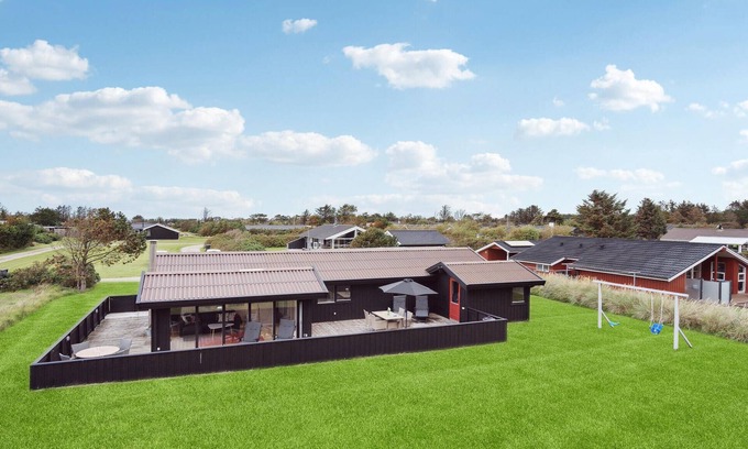 Lonstrup House | 3 bedroom pet friendly home in Hjørring