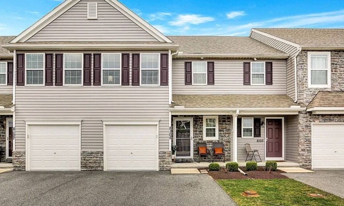 Harrisburg House | 3-bedroom townhome in Harrisburg, 10 mins from Hershey Park