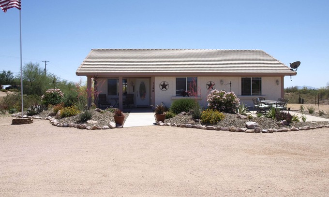 Apache Junction House | 3-bedroom vacation home near Lost Dutchman State Park