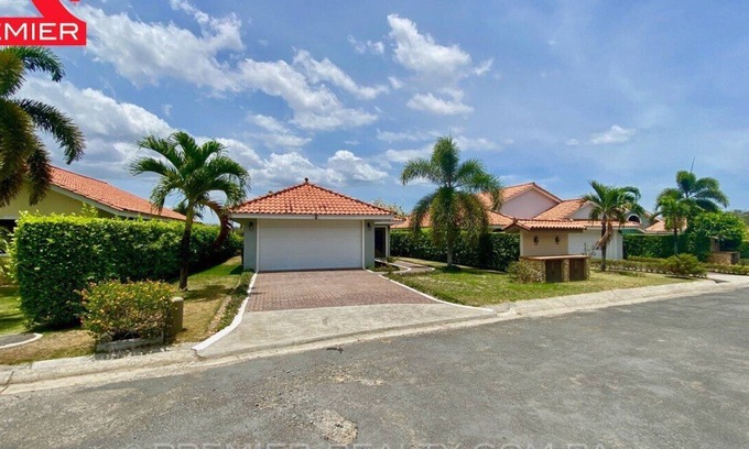 San Jose House | 3-BEDROOM VILLA – GATED COMMUNITY - CORONADO