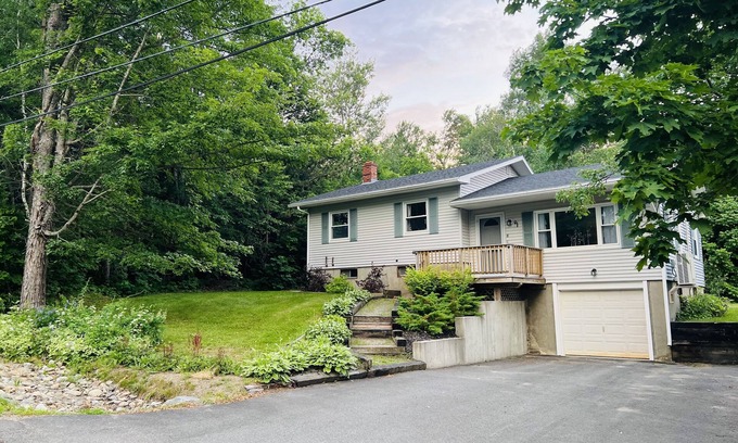 Woodland House | 3-Bedroom w/Attached Garage