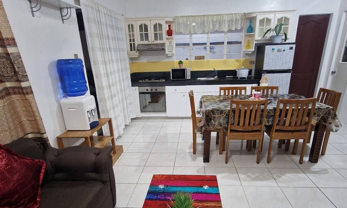 Dipolog House | 3-bedrooms house with spacious balcony, WiFi, AC in beautiful Dipolog City