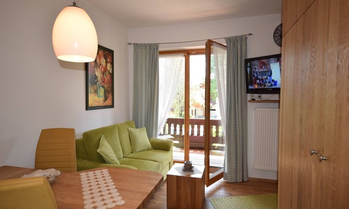 Grassau Apartment | 3. Fewo Hochlerch, 28 qm, 1-2 Pers., 1 Schlafzimmer, 1 Wohnküche, Süd-Balkon