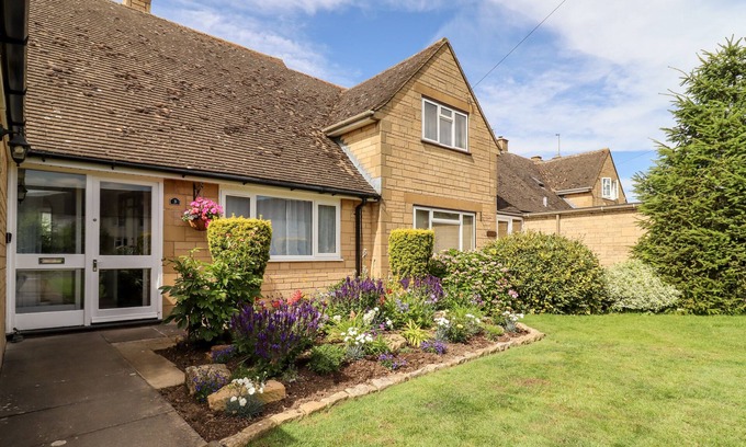 Chipping Campden House | 3 GRANBROOK LANE, romantic in Mickleton, Gloucestershire