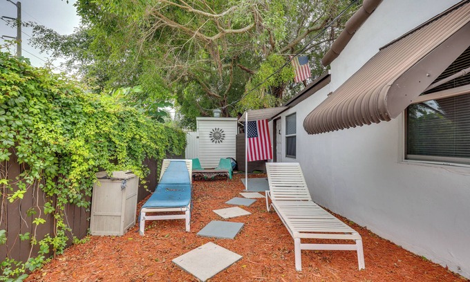 Royal Poinciana Apartment | 3 Mi to Beach: Hollywood Studio w/Yard!