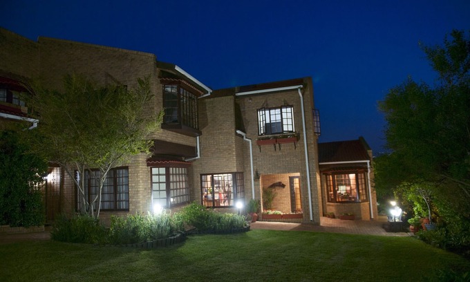 Plettenberg Bay Bed & Breakfast | 3 minutes walk to Robberg beach