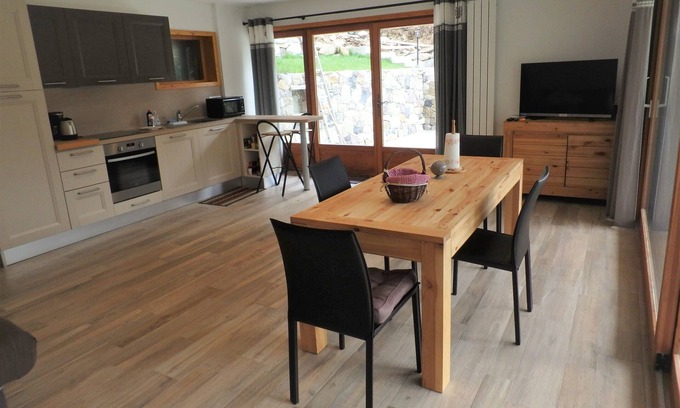 Saint-Martin-Vesubie Ski Chalet | 3 new rooms in individual chalet for 4 people- St Martin Vésubie