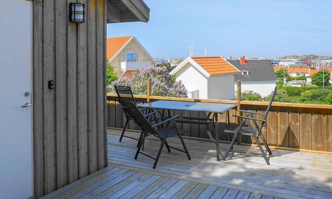 Ronnang House | 3 person holiday home in Rönnäng
