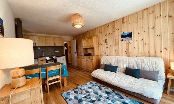 Plan Peisey Apartment | 3-room apartment for 6 people in Plan Peisey, direct slopes access