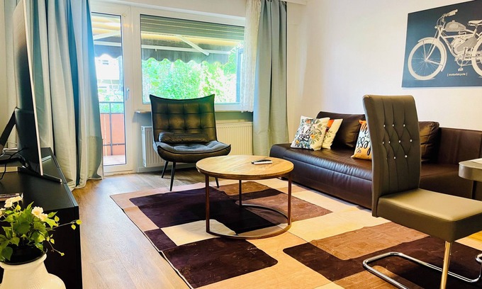 Leinfelden-Echterdingen Apartment | 3 Room Apartment close to Airport and Fair(Up to 6 Guests, Garage, WiFi)