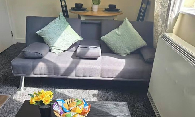 Eccles Apartment | 3 Sleeps w/FreeParking, WiFi, Self-checkin