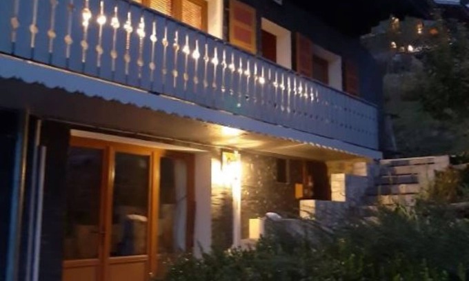 Chatel Ski Chalet | 3-star chalet at the foot of the Petit Chatel chairlift: sleeps 10