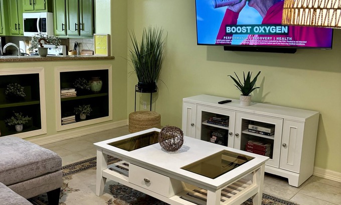 Edinburg Apartment | 30 + day rental; Bamboo Flair 2 BR 2 BTH apartment; pets ok; close to hospitals