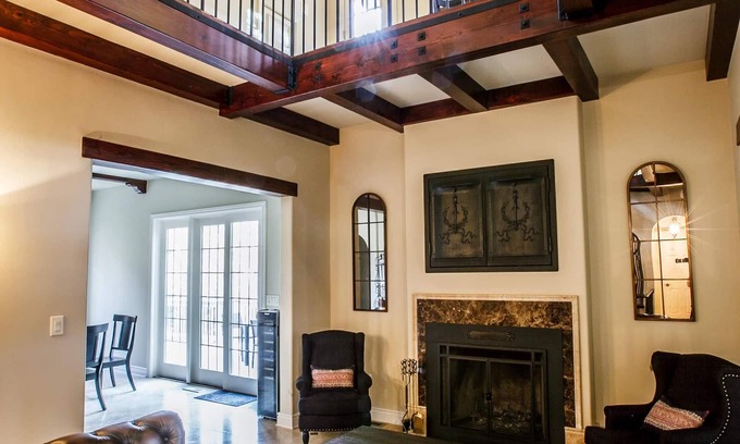 Schuyler Villa | 30+ Days Luxury Mountain Villa in Virginia Wine Country, 25mins from C'ville