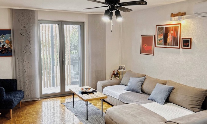 Zambratija Apartment | !30% OFF in September!/Roomy apartment near the sandy beach