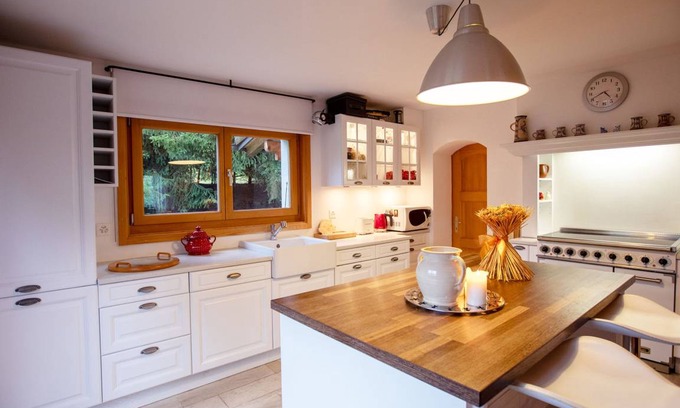 Villars-sur-Ollon Villa | 300 m² Villa ∙ 1 bedroom ∙ 11 guests