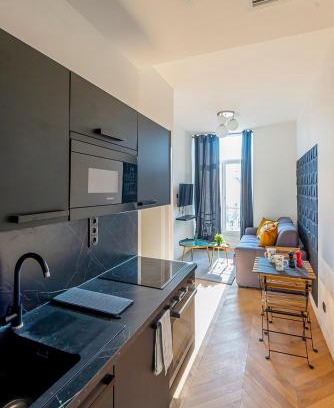 Lepante Quarter Apartment | 304 B Charming apartment refurbished super