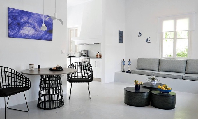 Rhodes Villa | 30villa Rd in Rhodes