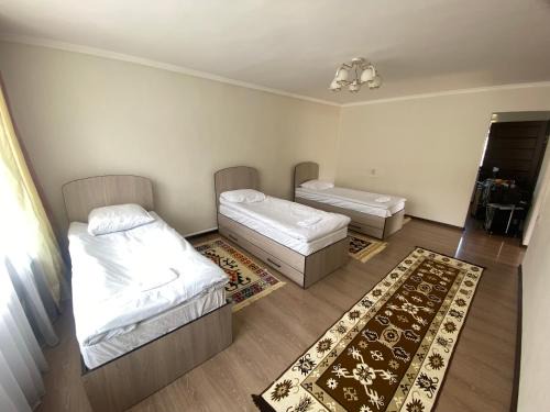 Naryn Apartment | 31 Guest House
