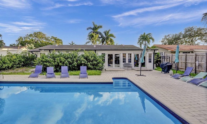 Ojus Villa | 335 m² Villa ∙ 7 bedrooms ∙ 10 guests