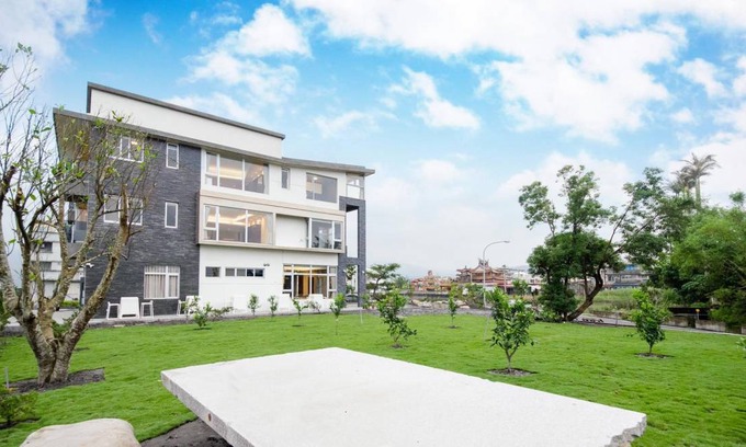 Dongshan Hotel | 35 m² Motel ∙ 4 guests