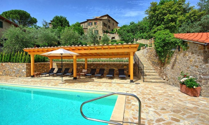 Montegiove Villa | 350 m² Villa ∙ 6 bedrooms ∙ 12 guests