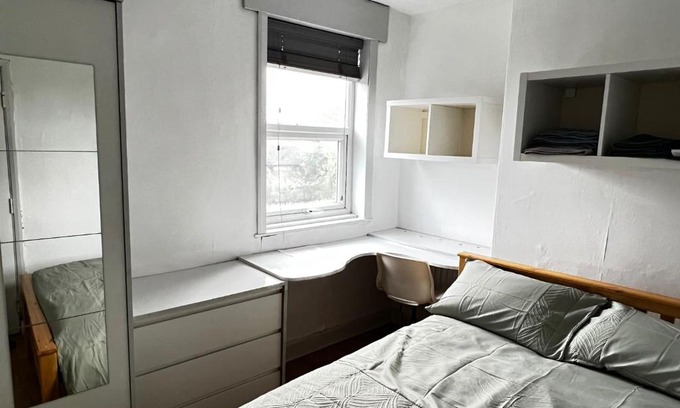 Nottingham House | 36 park road house