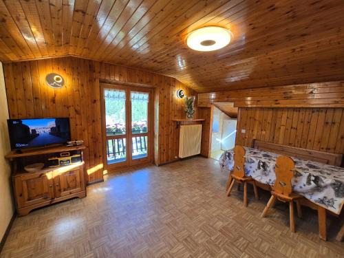 Valtournenche Apartment | 360 Viewpoint Alpine Apartments " Grand Paradis "